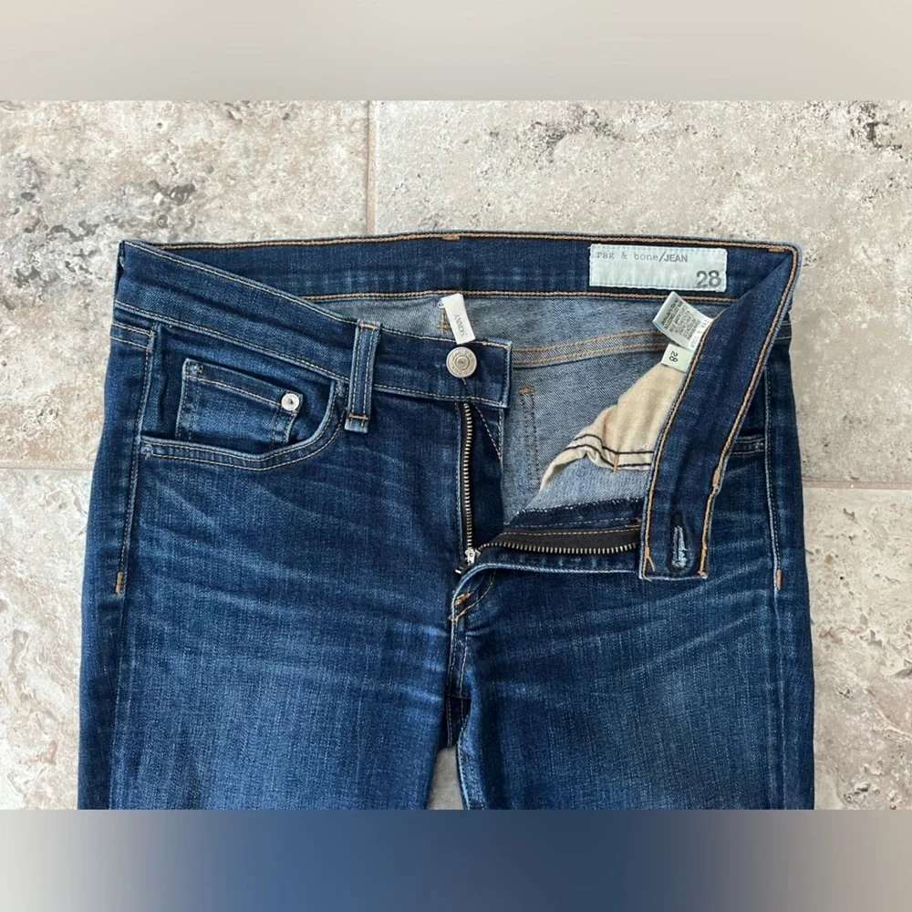 Rag & Bone Skinny Jeans in Kensington Dark Indigo Blue Wash, 28